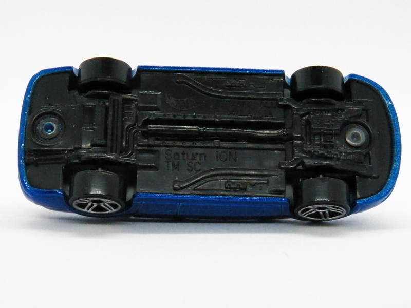 Illustration for article titled Hotwheels 1:64 Saturn Ion - A different kind of company...